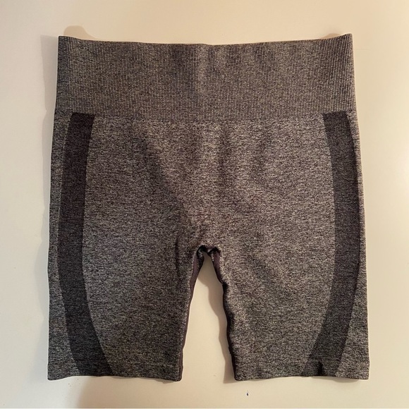 Biker Shorts Grey and Black Size L to XL - Picture 2 of 5